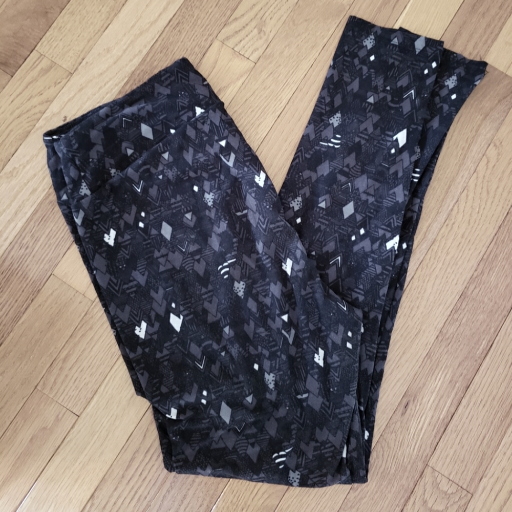 Lularoe leggings; Tall and Curvy